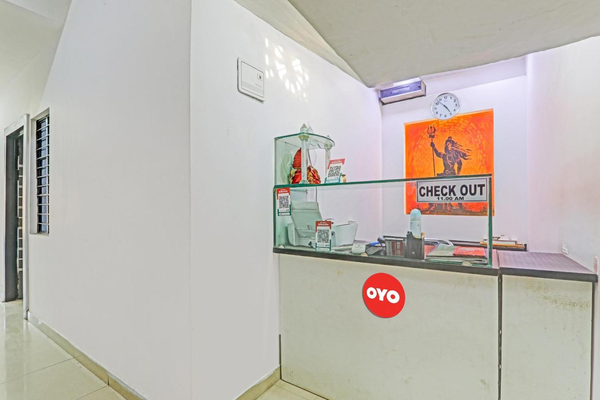 Oyo Flagship 81064 Chaudhary In 호텔 고라크푸르 외부 사진